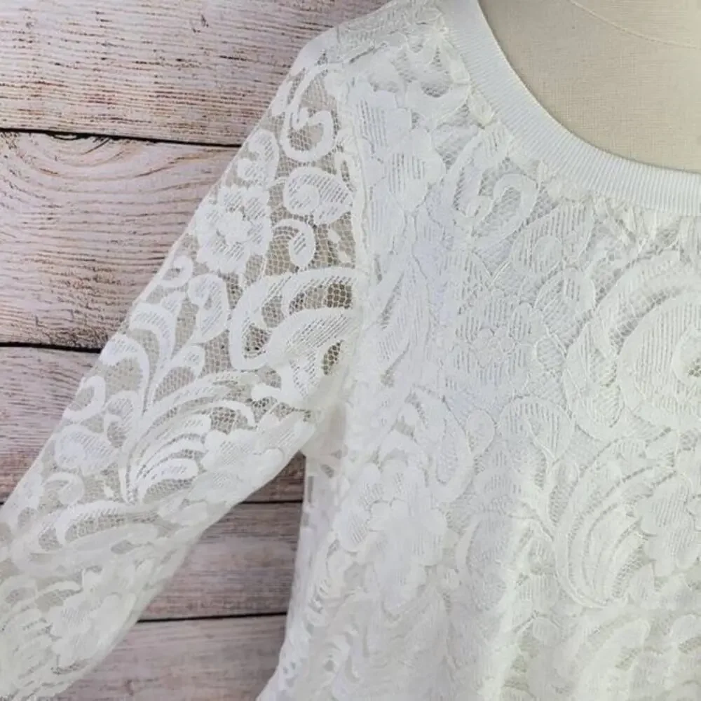 Torrid Plus Size Ivory Lace Sleeves Casual Top Size 1‎ Size 1X